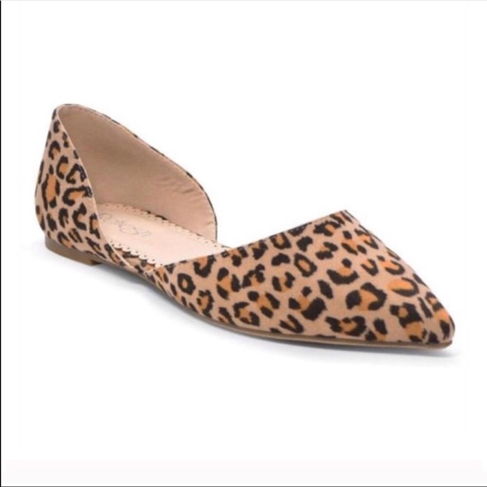 🐆Leopard print vegan suede flats 🐆